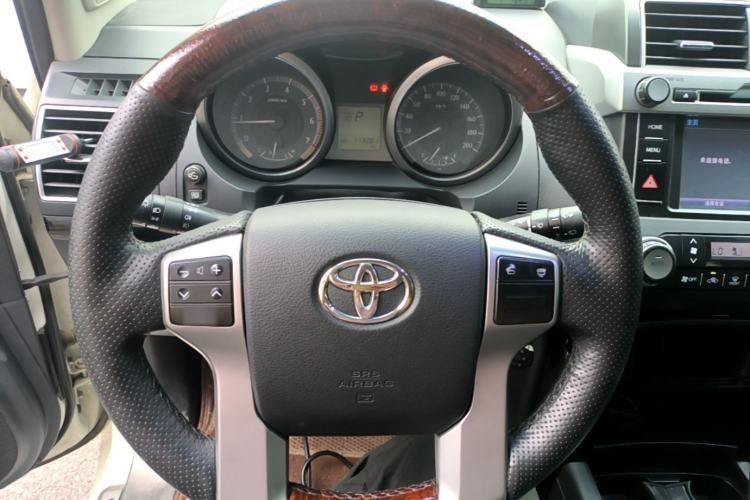 Used Toyota Prado 2016 2.7L Automatic Standard Edition Steering Wheel