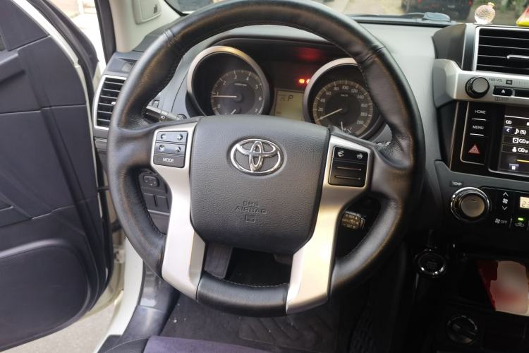 Used Toyota Prado 2016 2.7L Automatic Luxury Edition Steering Wheel