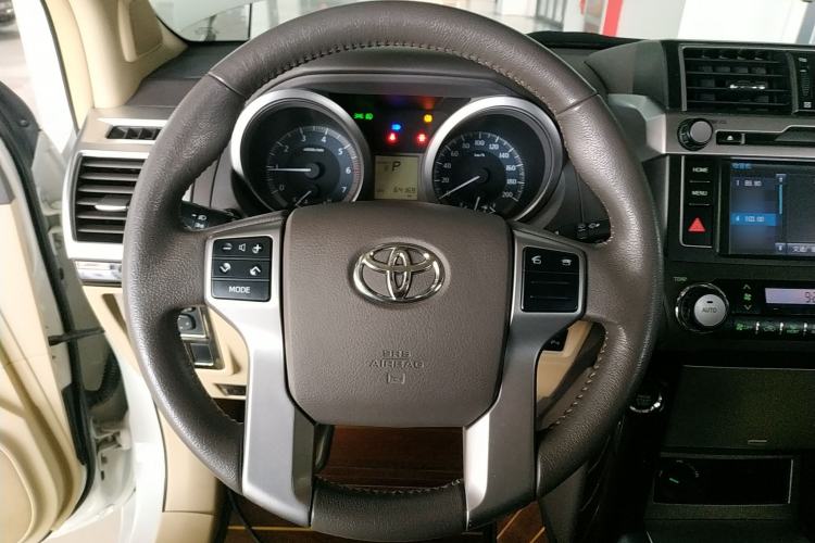 Used Toyota Prado 2016 2.7L Automatic Standard Edition Steering Wheel