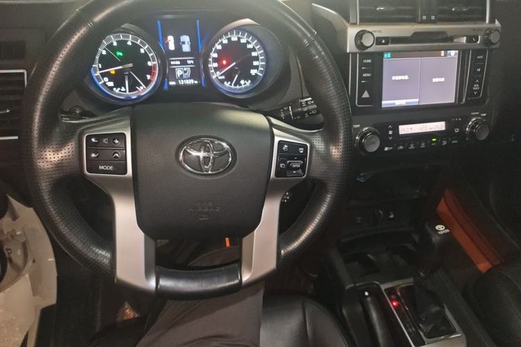 Used Toyota Prado 2016 3.5L Automatic TX-L Steering Wheel