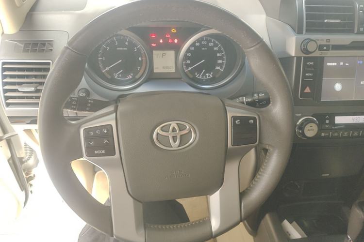 Used Toyota Prado 2016 2.7L Automatic Luxury Edition Steering Wheel