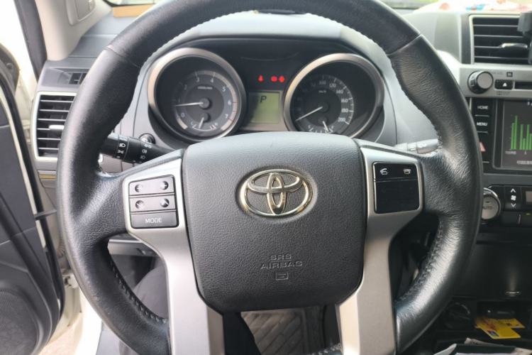 Used Toyota Prado 2016 2.7L Automatic Luxury Edition Steering Wheel