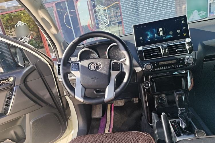 Used Toyota Prado 2016 2.7L Automatic Luxury Edition Steering Wheel