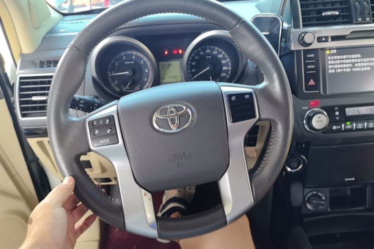 Used Toyota Prado 2016 2.7L Automatic Standard Edition Steering Wheel