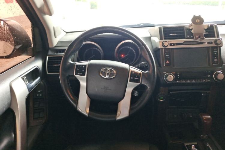 Used Toyota Prado 2016 3.5L Automatic TX-L Steering Wheel
