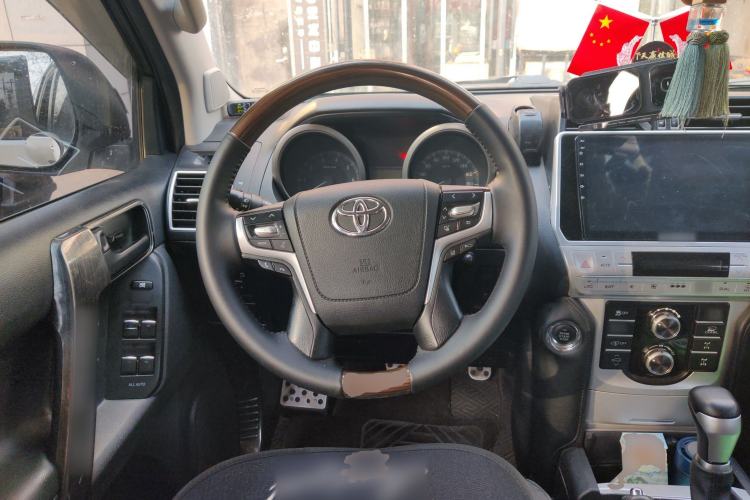 Used Toyota Prado 2016 2.7L Automatic Standard Edition Steering Wheel