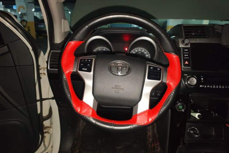 Used Toyota Prado 2016 2.7L Automatic Standard Edition Steering Wheel
