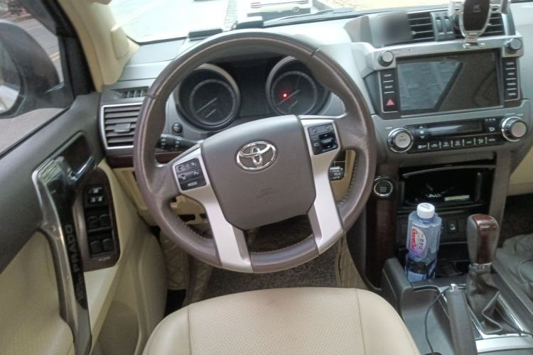 Used Toyota Prado 2016 3.5L Automatic TX-L Steering Wheel