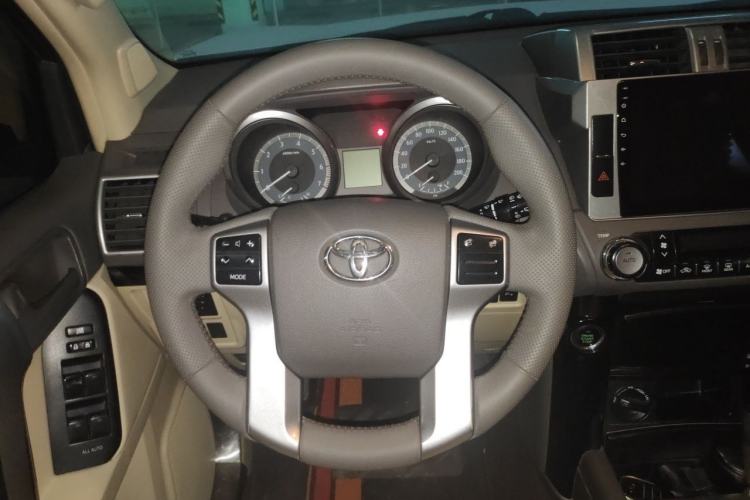 Used Toyota Prado 2016 2.7L Automatic Standard Edition Steering Wheel