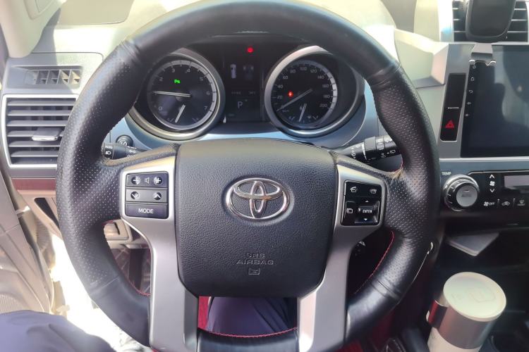 Used Toyota Prado 2016 3.5L Automatic TX-L Steering Wheel