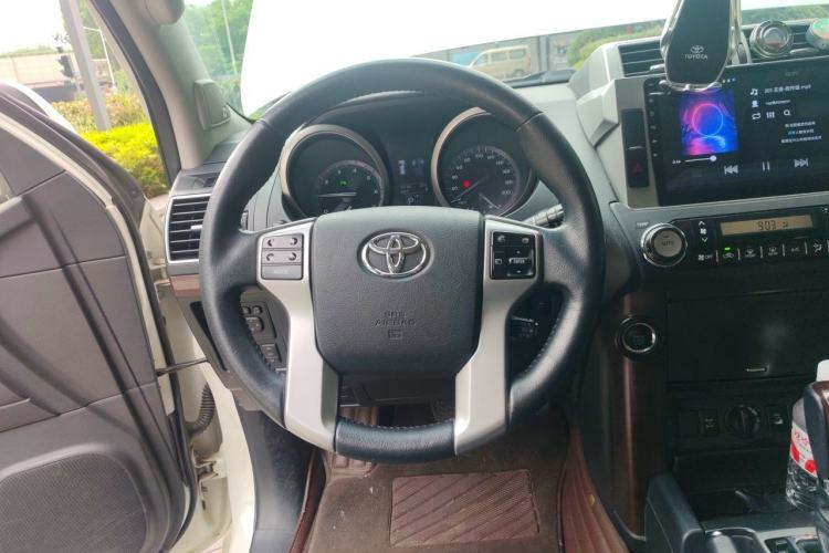 Used Toyota Prado 2016 3.5L Automatic TX-L NAVI Steering Wheel
