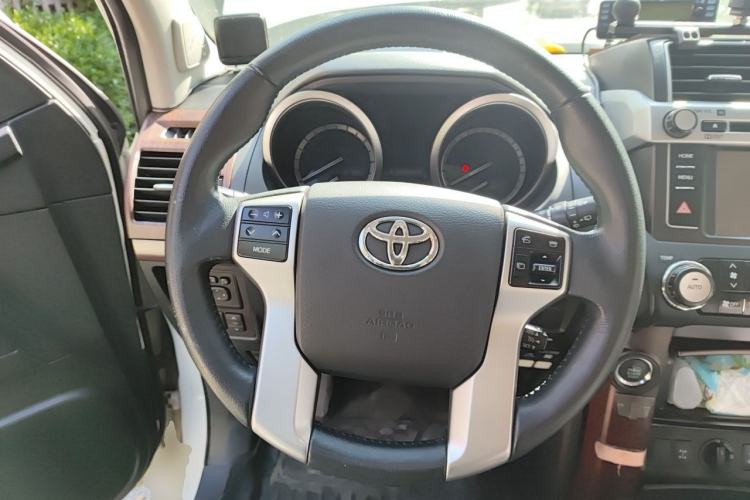Used Toyota Prado 2016 3.5L Automatic TX-L NAVI Steering Wheel
