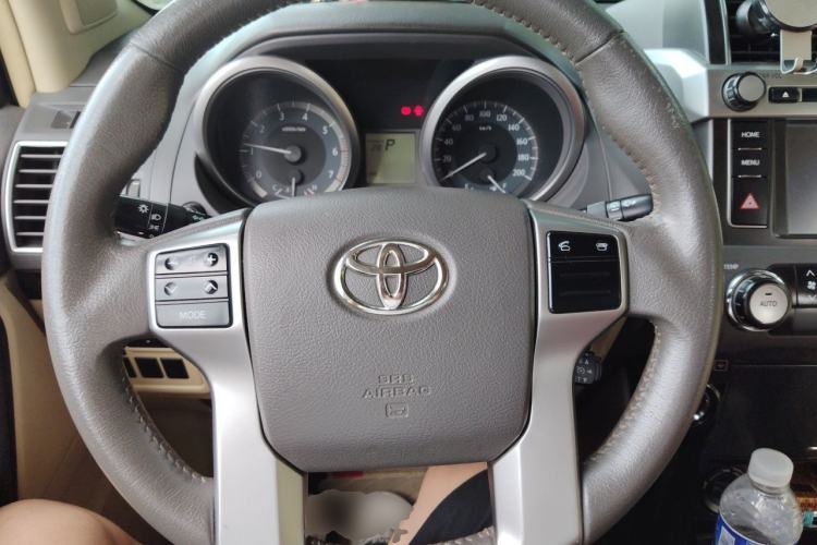 Used Toyota Prado 2016 2.7L Automatic Standard Edition Steering Wheel