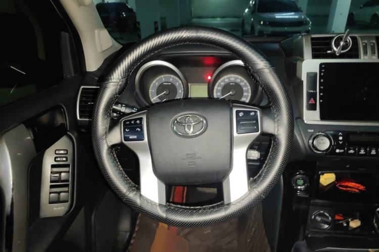 Used Toyota Prado 2016 2.7L Automatic Standard Edition Steering Wheel