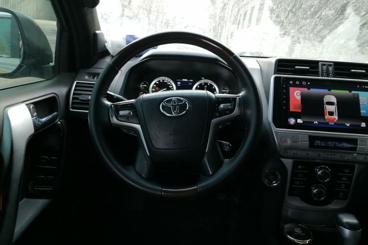 Used Toyota Prado 2016 3.5L Automatic TX-L Steering Wheel