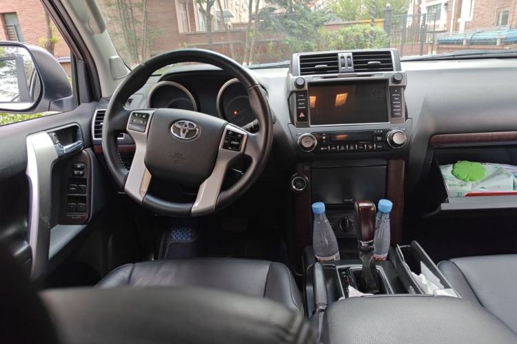 Used Toyota Prado 2016 3.5L Automatic TX-L Steering Wheel