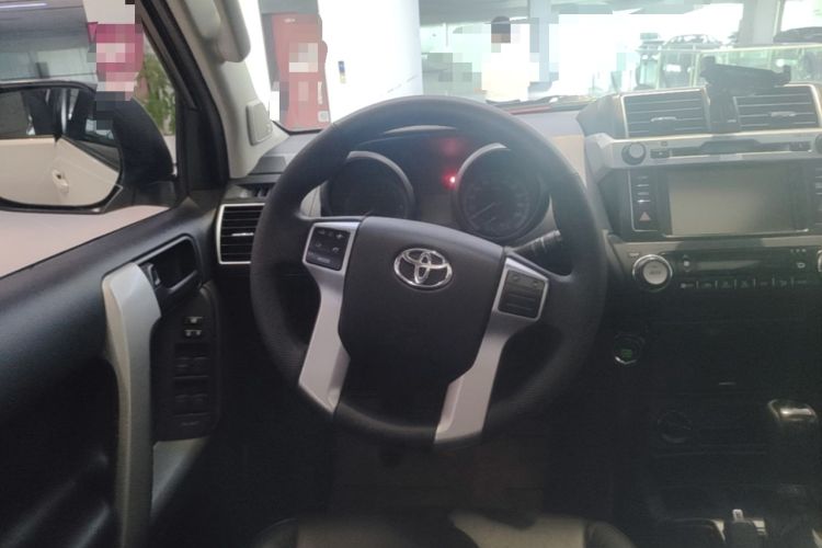 Used Toyota Prado 2016 2.7L Automatic Luxury Edition Steering Wheel