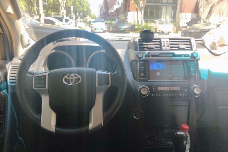 Used Toyota Prado 2016 2.7L Automatic Luxury Edition Steering Wheel