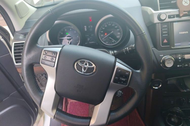 Used Toyota Prado 2016 3.5L Automatic TX-L Steering Wheel