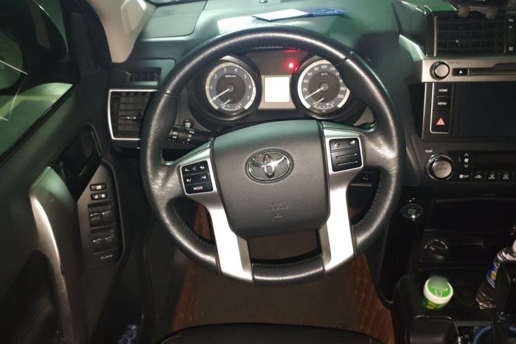 Used Toyota Prado 2016 2.7L Automatic Standard Edition Steering Wheel