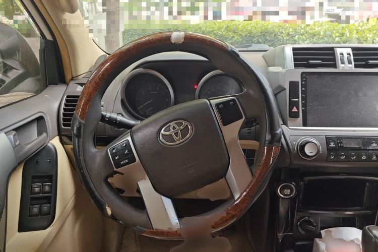 Used Toyota Prado 2016 2700 TX 7-Seater Middle East Version Steering Wheel