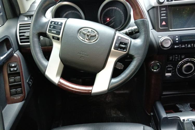 Used Toyota Prado 2016 3.5L Automatic VX NAVI Steering Wheel