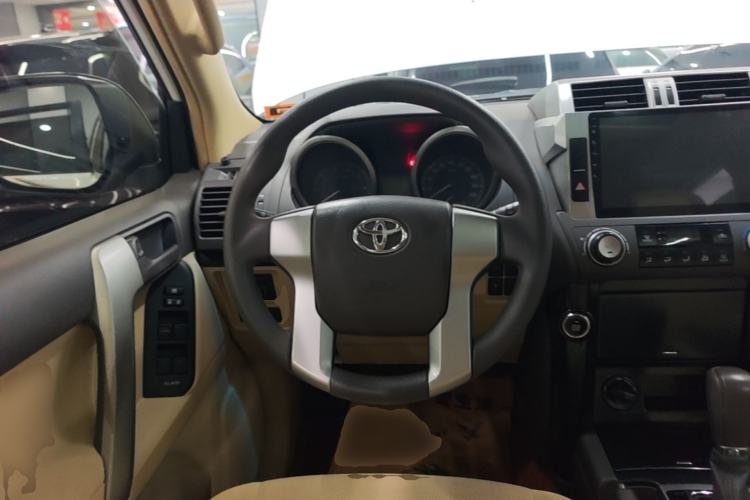 Used Toyota Prado 2016 2700 TX 7-Seater Middle East Version Steering Wheel