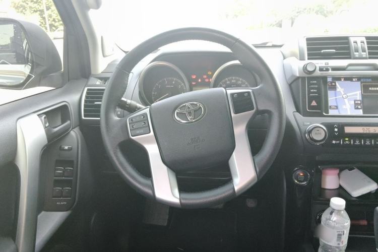 Used Toyota Prado 2016 2.7L Automatic Luxury Edition Steering Wheel