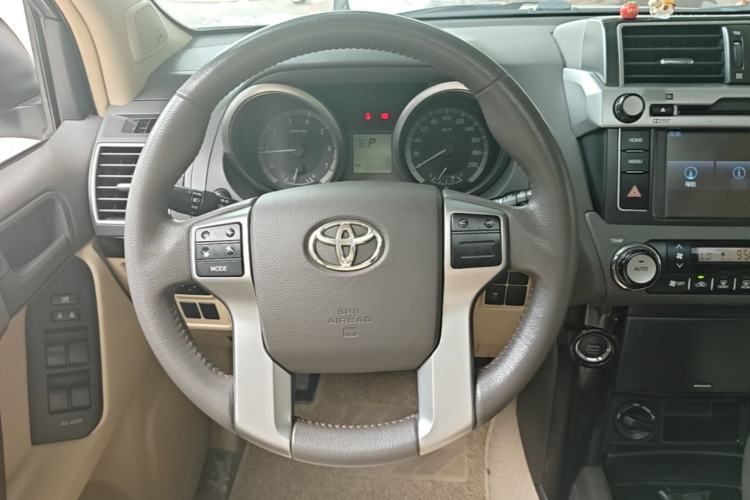 Used Toyota Prado 2016 2.7L Automatic Luxury Edition Steering Wheel