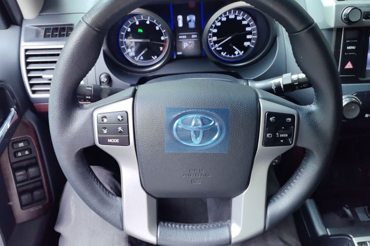 Used Toyota Prado 2016 3.5L Automatic TX-L Steering Wheel