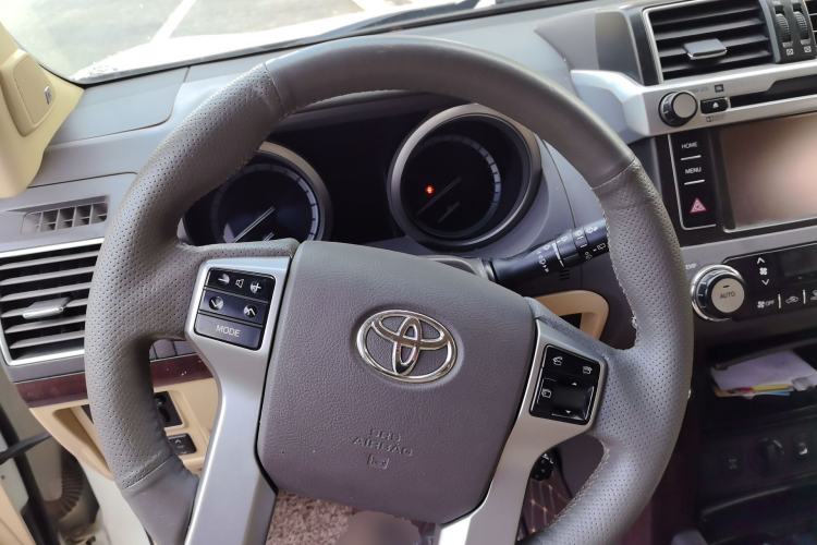Used Toyota Prado 2016 3.5L Automatic TX-L NAVI Steering Wheel