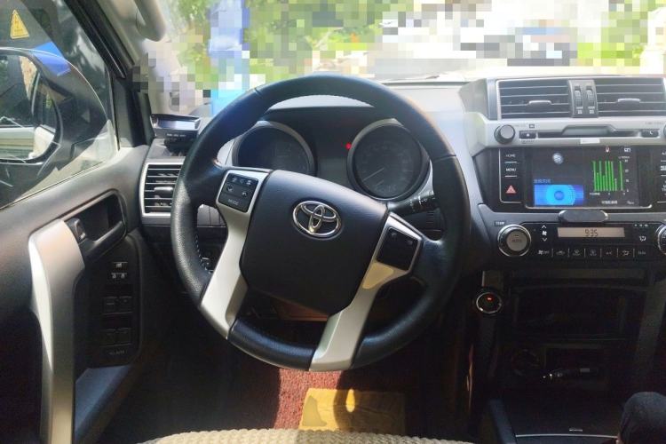 Used Toyota Prado 2016 2.7L Automatic Luxury Edition Steering Wheel