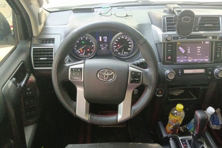 Used Toyota Prado 2016 3.5L Automatic TX-L Steering Wheel