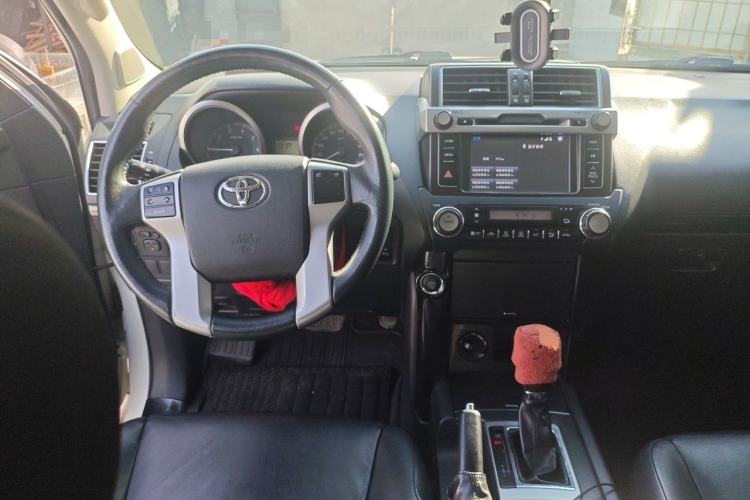 Used Toyota Prado 2016 2.7L Automatic Standard Edition Steering Wheel