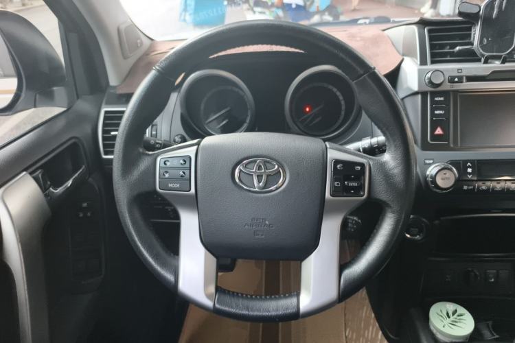 Used Toyota Prado 2016 3.5L Automatic TX-L NAVI Steering Wheel