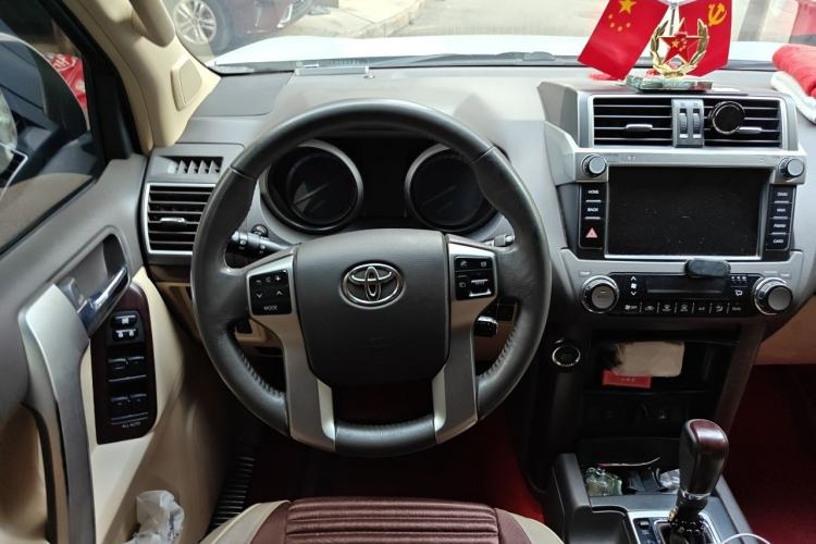 Used Toyota Prado 2016 3.5L Automatic TX-L Steering Wheel