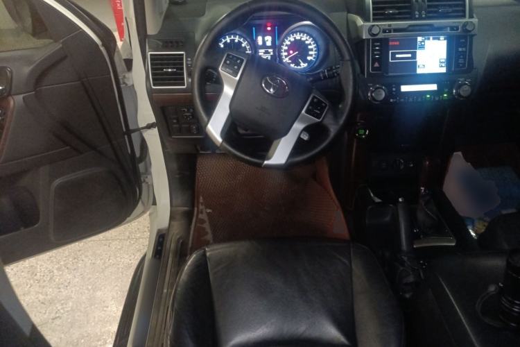 Used Toyota Prado 2016 3.5L Automatic TX-L NAVI Steering Wheel