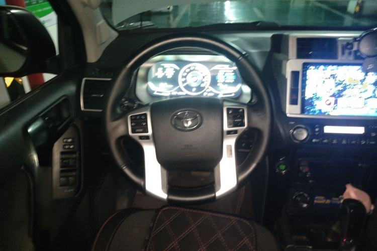 Used Toyota Prado 2016 2.7L Automatic Standard Edition Steering Wheel