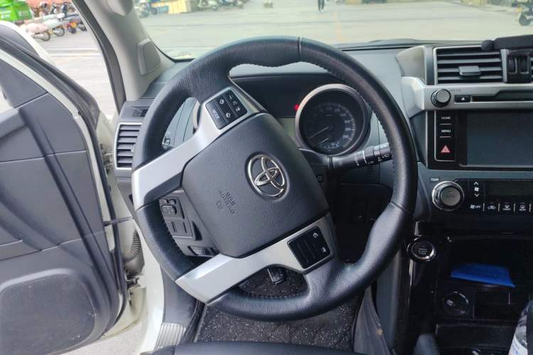 Used Toyota Prado 2016 2.7L Automatic Standard Edition Steering Wheel