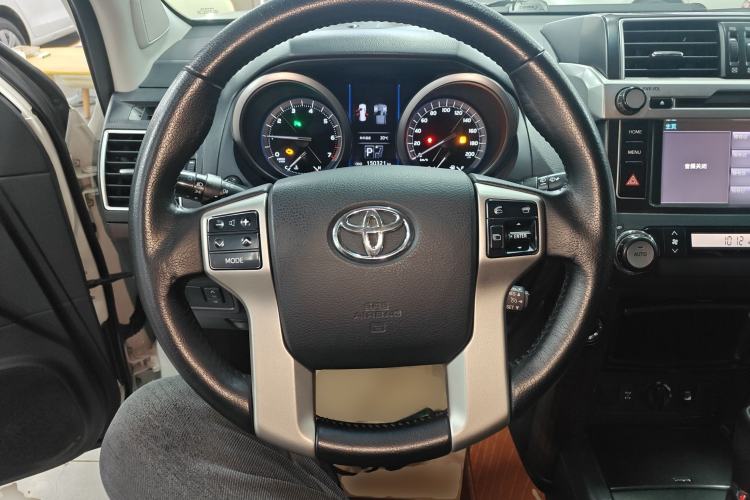 Used Toyota Prado 2016 3.5L Automatic TX-L Steering Wheel