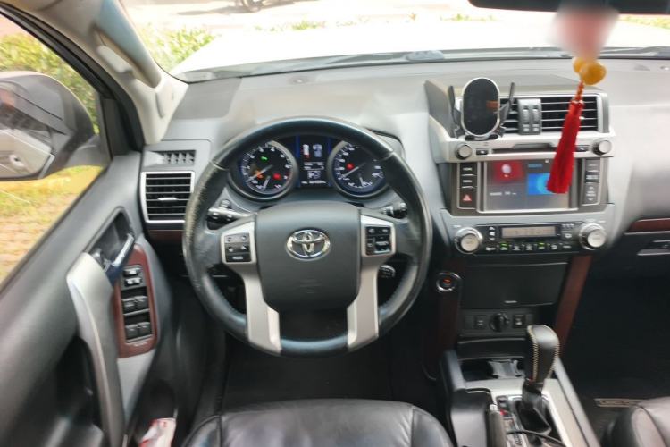 Used Toyota Prado 2016 3.5L Automatic TX-L NAVI Steering Wheel