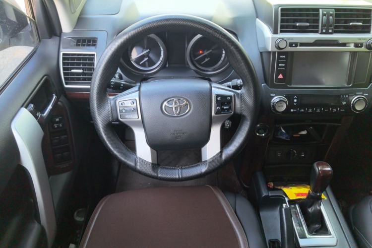 Used Toyota Prado 2016 3.5L Automatic TX-L Steering Wheel