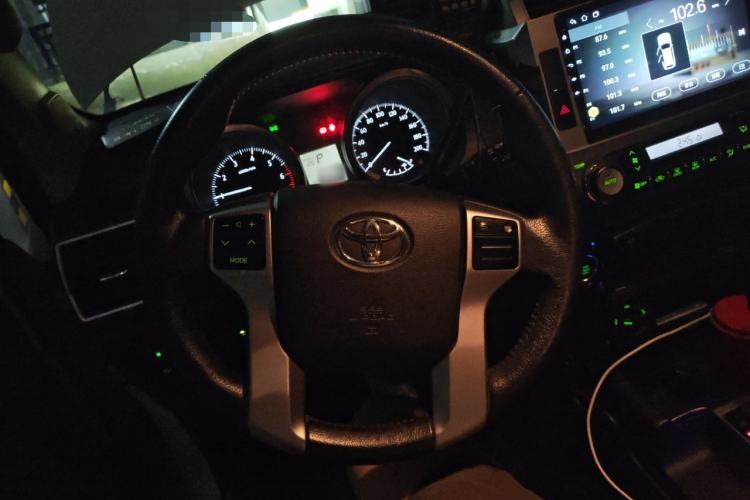 Used Toyota Prado 2016 2.7L Automatic Luxury Edition Steering Wheel