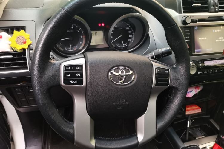 Used Toyota Prado 2016 2.7L Automatic Standard Edition Steering Wheel