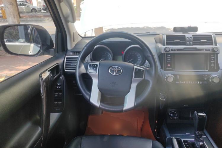 Used Toyota Prado 2016 2.7L Automatic Standard Edition Steering Wheel