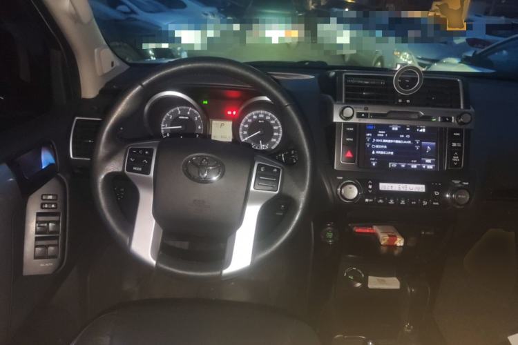 Used Toyota Prado 2016 2.7L Automatic Luxury Edition Steering Wheel