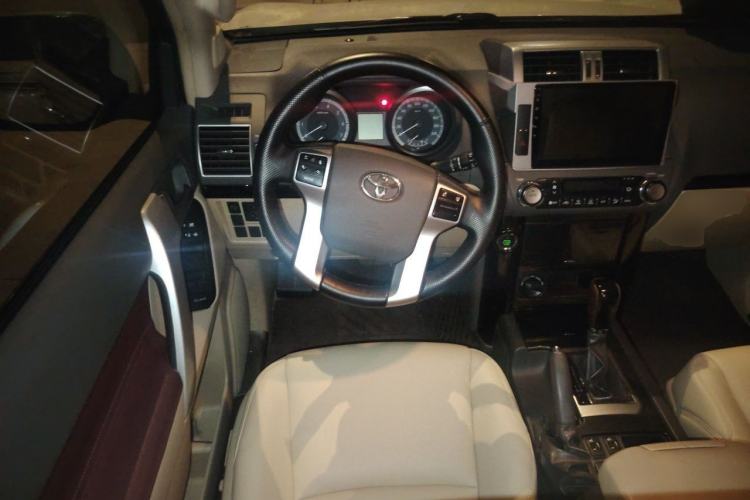 Used Toyota Prado 2016 2.7L Automatic Standard Edition Steering Wheel