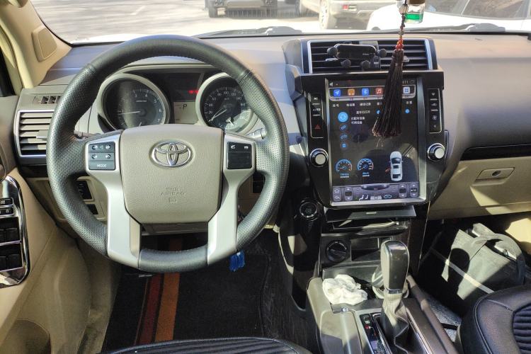 Used Toyota Prado 2016 2.7L Automatic Standard Edition Steering Wheel