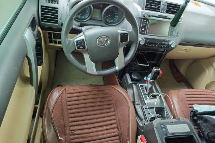 Used Toyota Prado 2016 2700 TX 7-Seater Middle East Version Steering Wheel