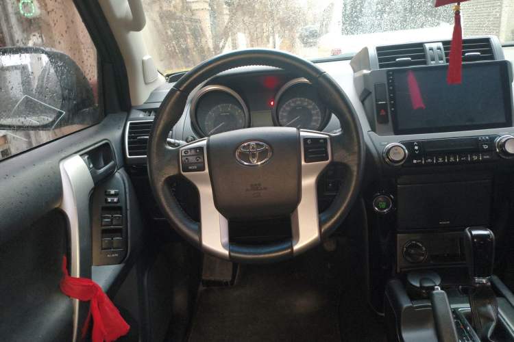 Used Toyota Prado 2016 2.7L Automatic Standard Edition Steering Wheel